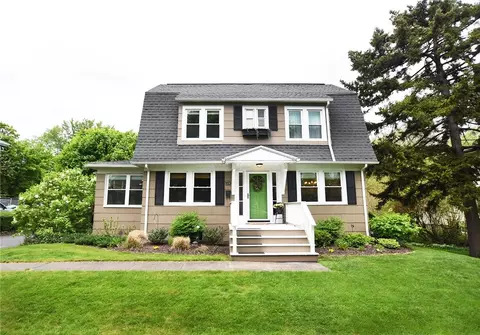 160 Deerfield Dr, Irondequoit, NY 14609