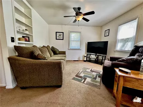 174 Heberle Rd, Irondequoit, NY 14609 photo 9