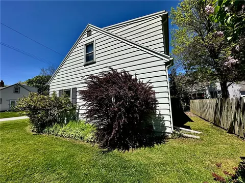 174 Heberle Rd, Irondequoit, NY 14609 photo 21