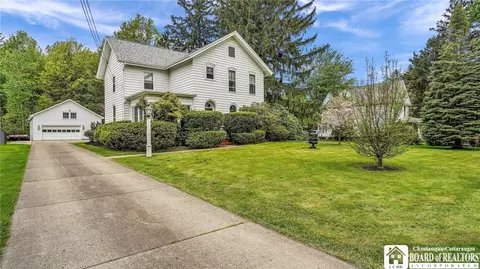 342 Central Ave, Pomfret, NY 14063