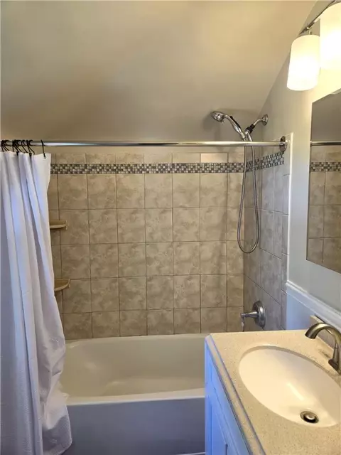 104 Tottenham Rd, Irondequoit, NY 14609 photo 25
