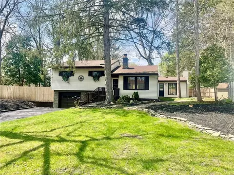 1 Green Hill Ln, Pittsford, NY 14534