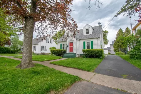 224 High St, Geneva, NY 14456