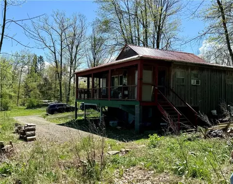 127 Hickory Rd, Oxford, NY 13830