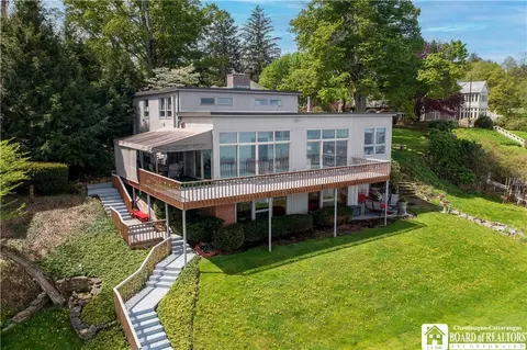 2 Elm Ln, Chautauqua, NY 14722