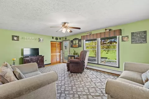 417 Old Pre-emption Rd, Lyons, NY 14489 photo 16