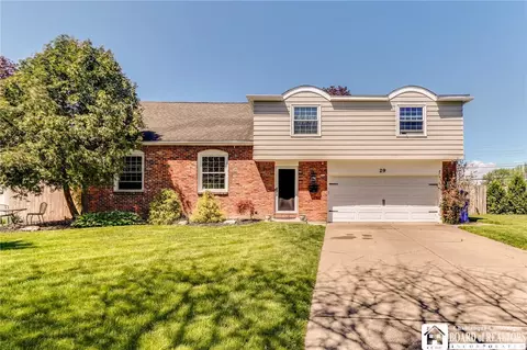 29 Sundown, Amherst, NY 14221