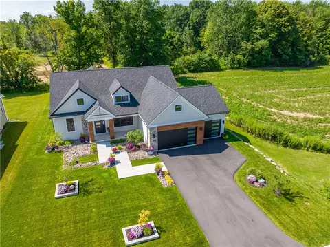 107 Miyah Dr, Webster, NY 14580 photo 42