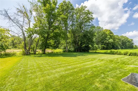 107 Miyah Dr, Webster, NY 14580 photo 37