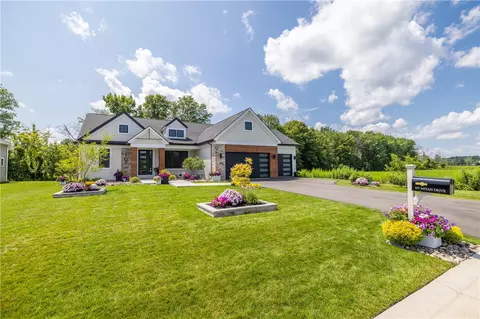 107 Miyah Dr, Webster, NY 14580 photo 3