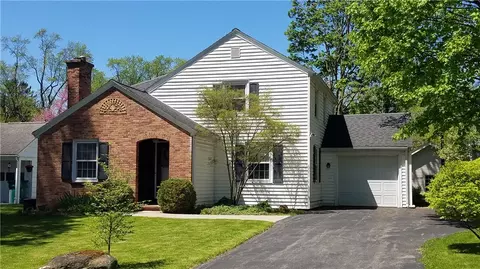 205 Varinna Dr, Rochester, NY 14618