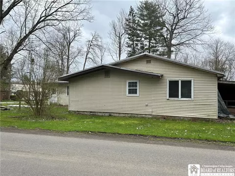 6423 Whallon Rd, Mayville, NY 14757