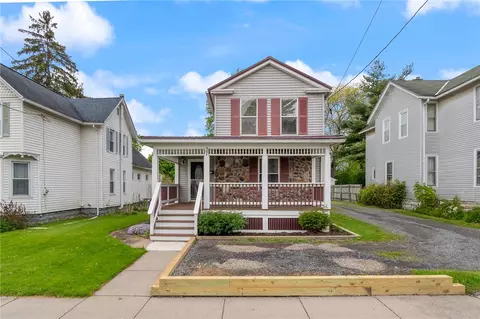 37 Clinton St, Seneca Falls, NY 13148
