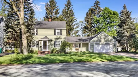 585 Winona Blvd, Irondequoit, NY 14617