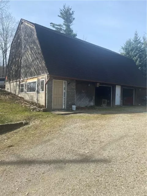 10730 Isaman Rd, Wayland, NY 14572