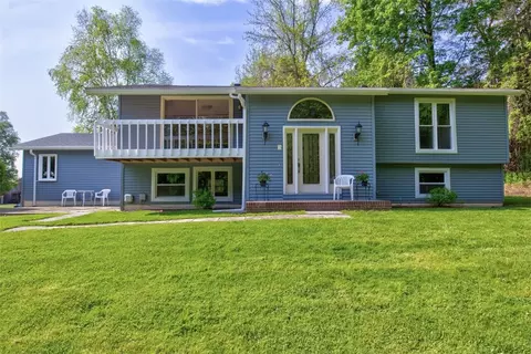 5 Marco Ln, Irondequoit, NY 14622