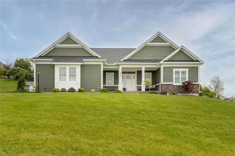 4974 W Ridge Run, Canandaigua, NY 14424