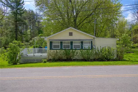8057 Hampton Ave, Huron, NY 14590