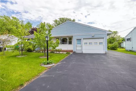 25 Brookdale Park, Irondequoit, NY 14609