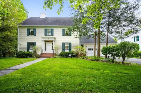 69 Howell St, Canandaigua, NY 14424