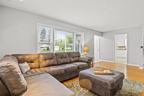 337 Coolidge Rd, Irondequoit, NY 14622 photo 6