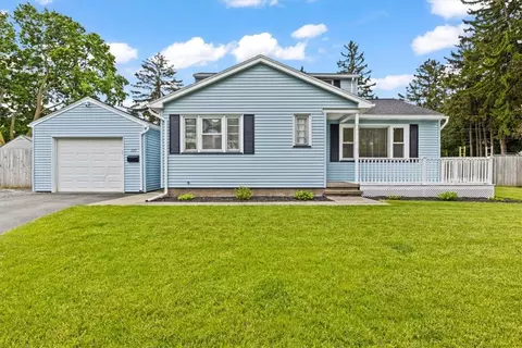 337 Coolidge Rd, Irondequoit, NY 14622