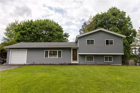 703 Pinnacle Rd, Pittsford, NY 14534