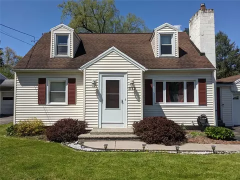 1115 Howard Rd, Gates, NY 14624