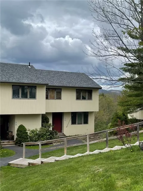 130 Pines Dr #5-4, Roxbury, NY 12474