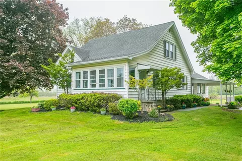 3322 Buffalo Rd, Gates, NY 14624