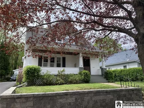 529 Stowe St, Jamestown, NY 14701