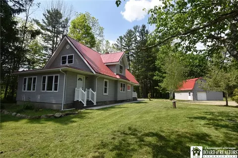4668 Ashville Rd, Busti, NY 14710