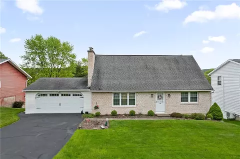 321 Burd Dr, Vestal, NY 13850