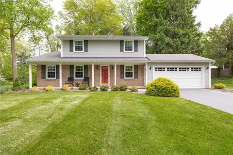 38 Southcross Trl, Perinton, NY 14450