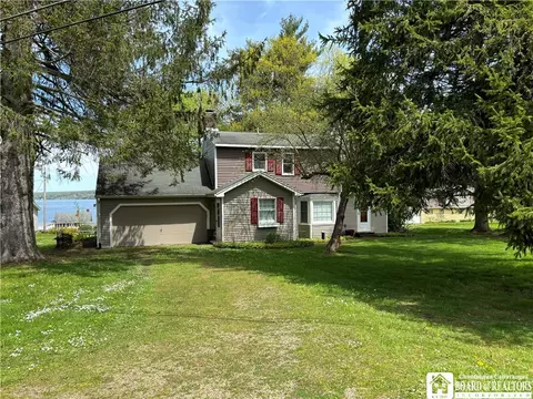 4922 Pittsburgh Ave, Mayville, NY 14757