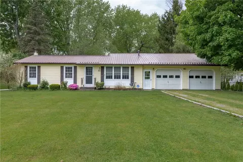1 Draffin Rd, Parma, NY 14468