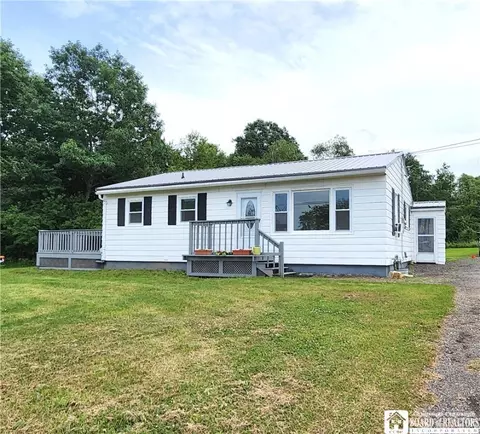 4305 Webster Rd, Pomfret, NY 14063