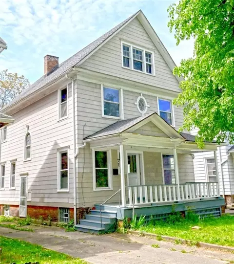 71 Shelter St, Rochester, NY 14611