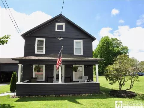 77 N Main St, Stockton, NY 14784