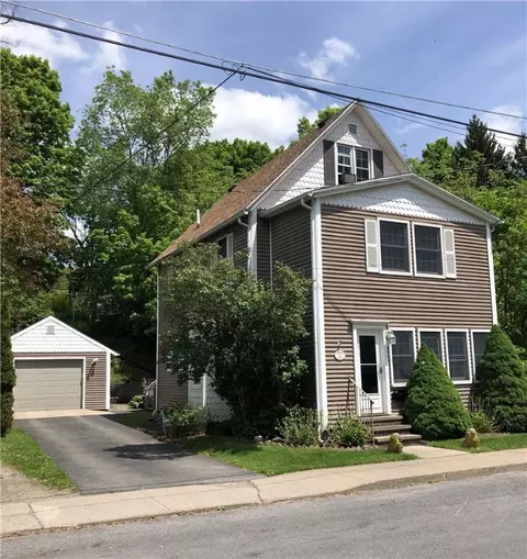 71 Hudson St, Oneonta, NY 13820