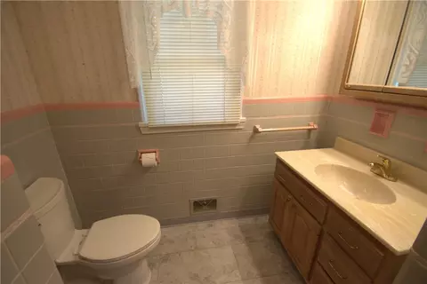 85 Armstrong Ave, Irondequoit, NY 14617 photo 6