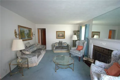85 Armstrong Ave, Irondequoit, NY 14617 photo 11