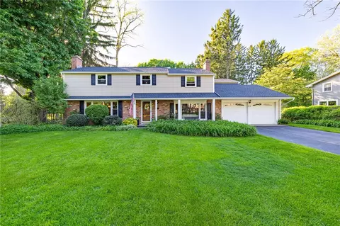 83 Henderson Dr, Penfield, NY 14526