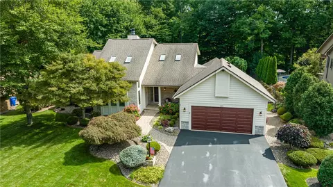 140 Rose Dust Dr, Greece, NY 14626