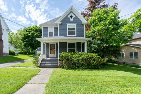 20 Oak St, Geneseo, NY 14454