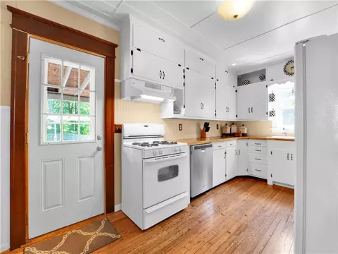 884 Phillips Rd, Webster, NY 14580 photo 14