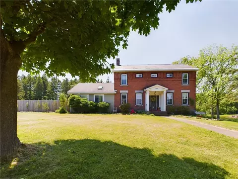 140 E Bayard St, Seneca Falls, NY 13148
