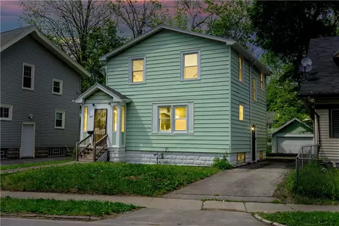 847 Seward St, Rochester, NY 14611