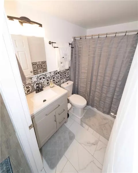 40 Constance Way E, Greece, NY 14612 photo 12