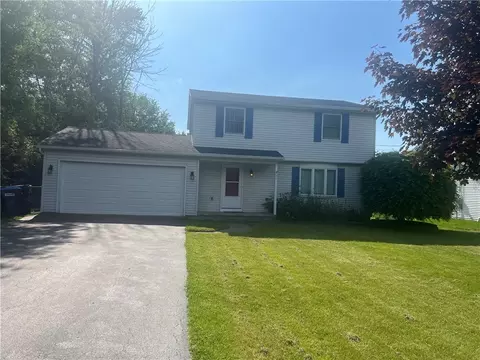 51 Vendome Dr S, Gates, NY 14606
